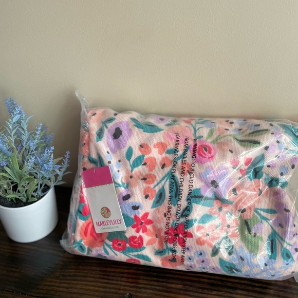 MarleyLilly Loungchair Cover - Picture 3 of 3